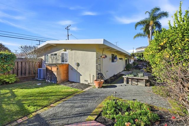 3864 Wilson Ave, Castro Valley, CA 94546