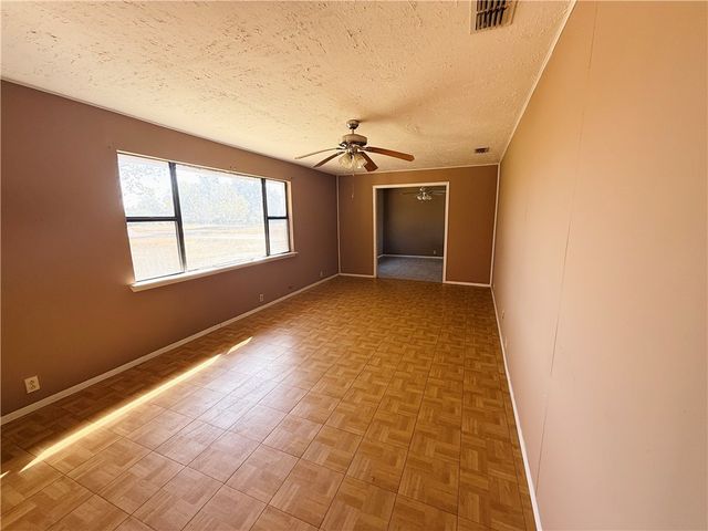 2871 Carr Road, Beeville, TX 78102