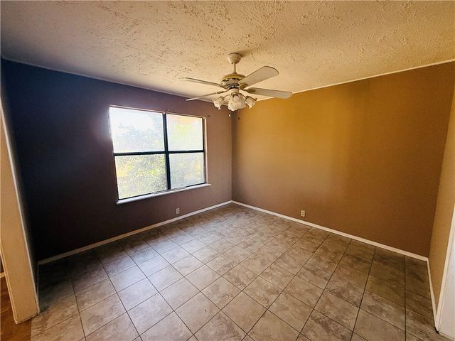 2871 Carr Road, Beeville, TX 78102