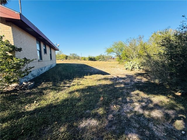 2871 Carr Road, Beeville, TX 78102