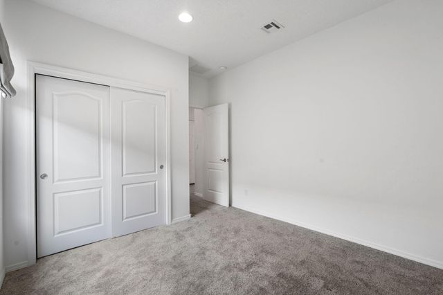 126 Spectrum Avenue SW, Rio Rancho, NM 87124