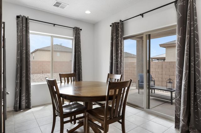 126 Spectrum Avenue SW, Rio Rancho, NM 87124