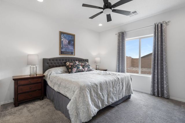 126 Spectrum Avenue SW, Rio Rancho, NM 87124