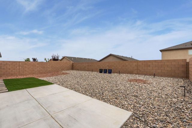 126 Spectrum Avenue SW, Rio Rancho, NM 87124