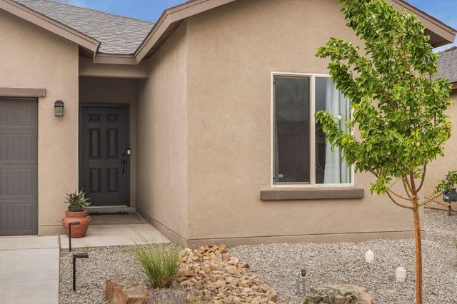 126 Spectrum Avenue SW, Rio Rancho, NM 87124