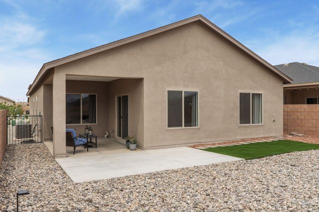 126 Spectrum Avenue SW, Rio Rancho, NM 87124
