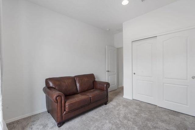 126 Spectrum Avenue SW, Rio Rancho, NM 87124