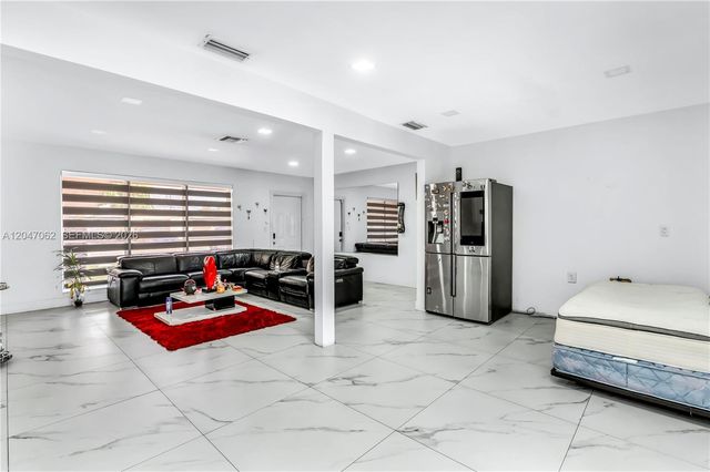 7630 Plantation Blvd, Miramar, FL 33023
