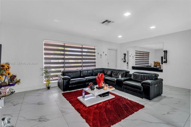 7630 Plantation Blvd, Miramar, FL 33023