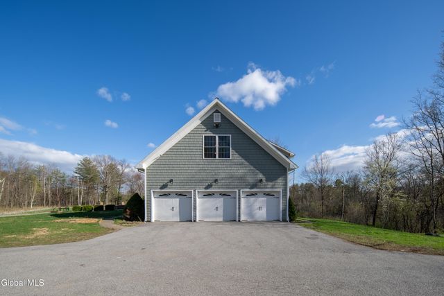 11 Goldfoot Road, Round Lake, NY 12151