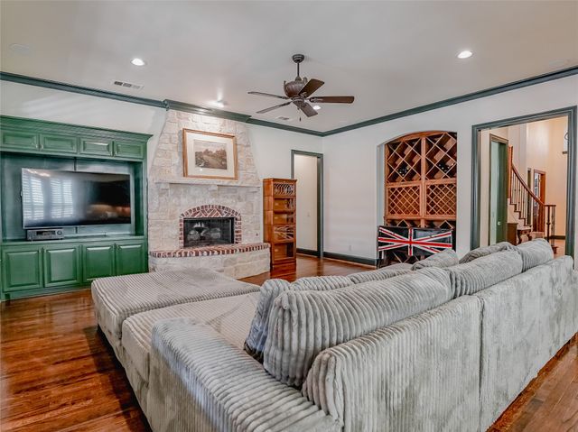 9114 Parson Drive, Lantana, TX 76226