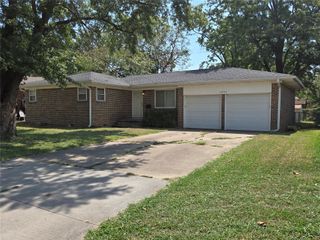 10946 E 4th Street, Tulsa, OK 74128