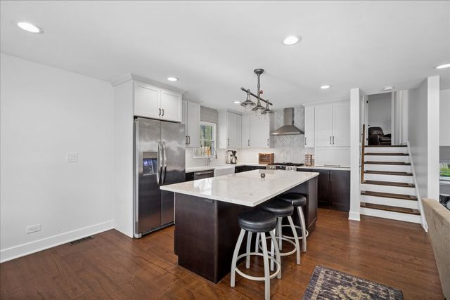 1230 Greenwood Court, Deerfield, IL 60015