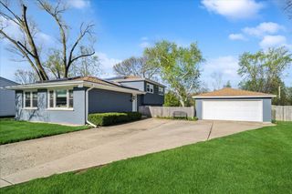1230 Greenwood Court, Deerfield, IL 60015