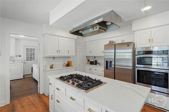 8811 Whitefield Avenue, Savannah, GA 31406
