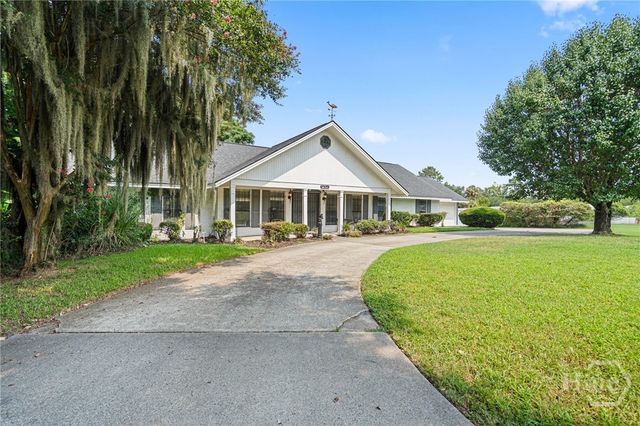 8811 Whitefield Avenue, Savannah, GA 31406