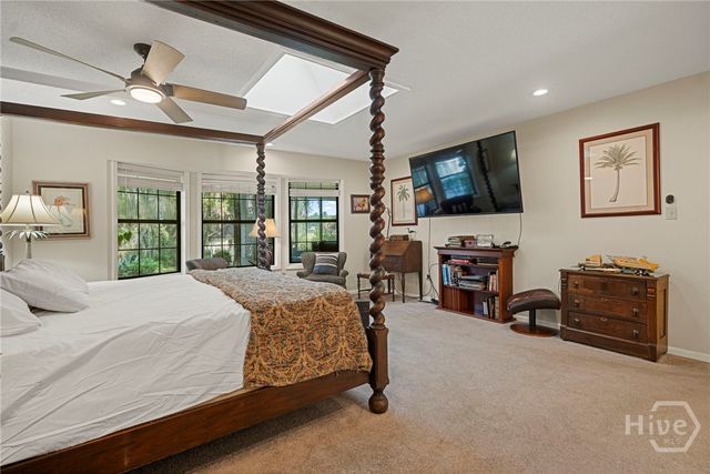 8811 Whitefield Avenue, Savannah, GA 31406