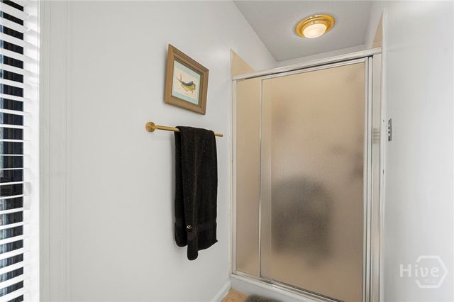 8811 Whitefield Avenue, Savannah, GA 31406