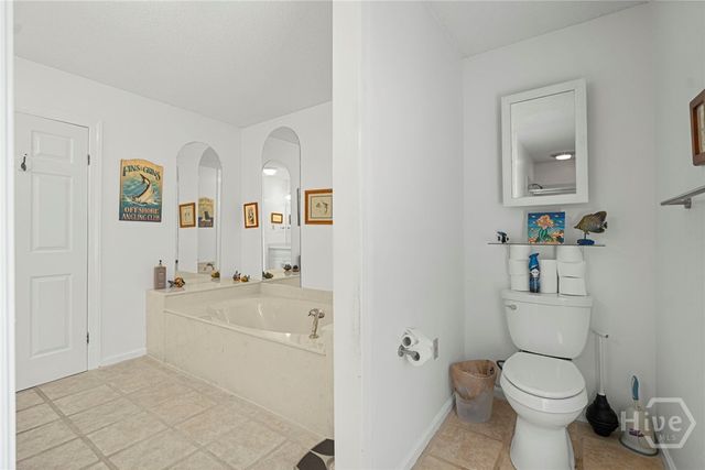 8811 Whitefield Avenue, Savannah, GA 31406