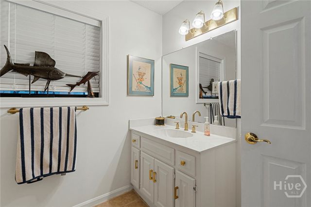 8811 Whitefield Avenue, Savannah, GA 31406