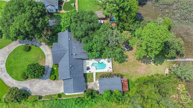 8811 Whitefield Avenue, Savannah, GA 31406