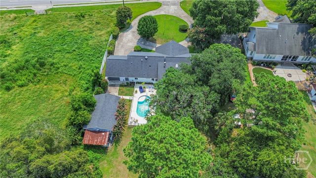 8811 Whitefield Avenue, Savannah, GA 31406