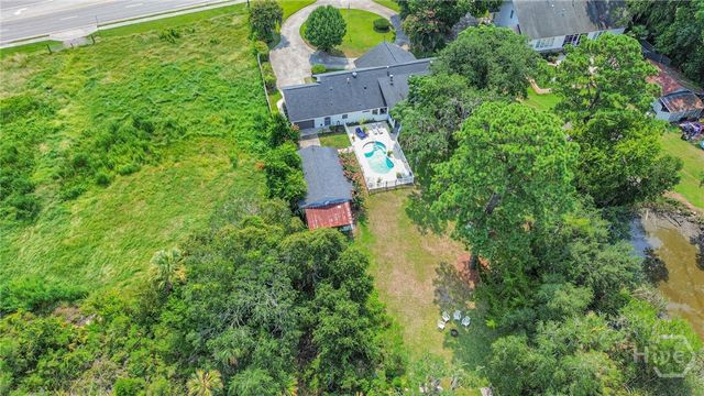 8811 Whitefield Avenue, Savannah, GA 31406