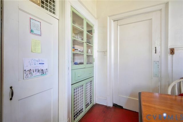 1216 Main St, West Point, VA 23181