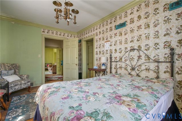 1216 Main St, West Point, VA 23181