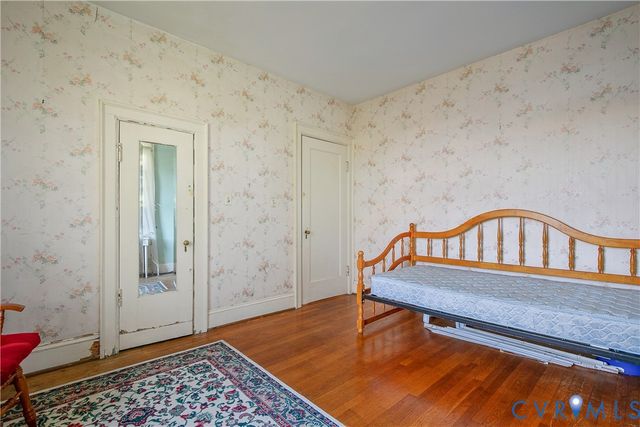 1216 Main St, West Point, VA 23181