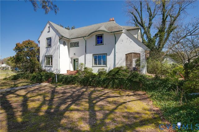 1216 Main St, West Point, VA 23181