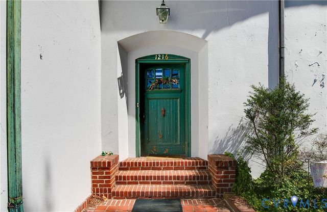 1216 Main St, West Point, VA 23181