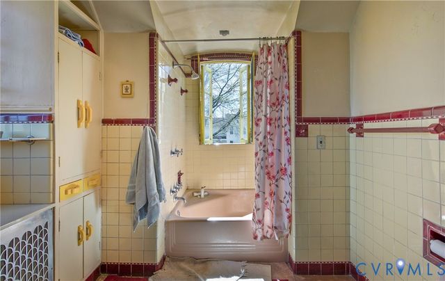 1216 Main St, West Point, VA 23181