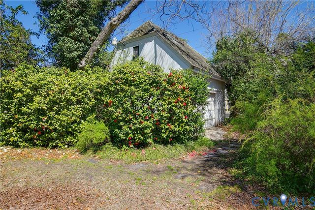 1216 Main St, West Point, VA 23181