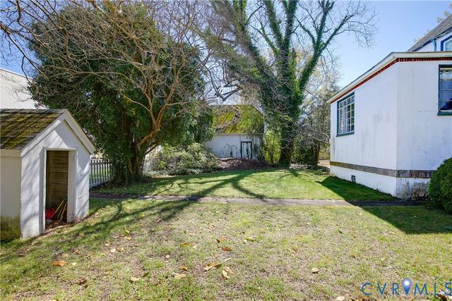 1216 Main St, West Point, VA 23181