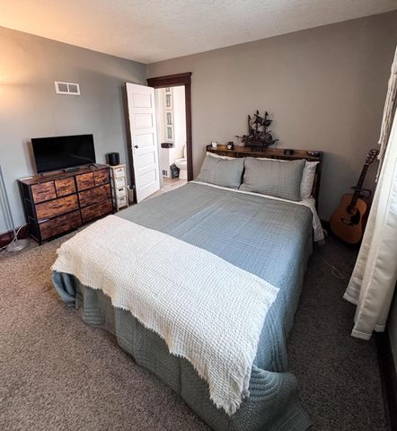 453 Seroco Avenue, Newark, OH 43055