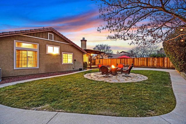 1127 Meadow Drive, Livermore, CA 94551