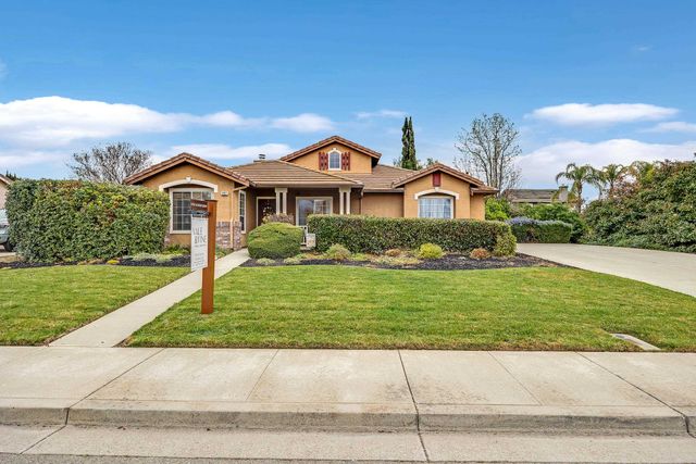 1127 Meadow Drive, Livermore, CA 94551