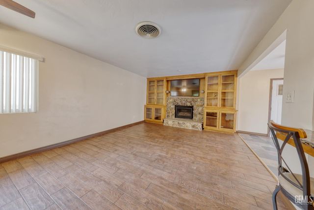 3500 Timberline Street, Bakersfield, CA 93308