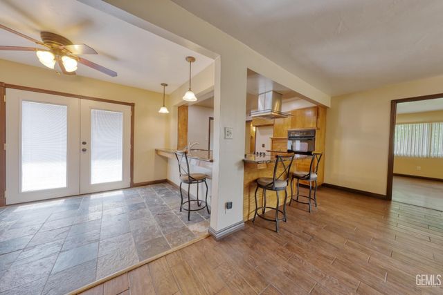 3500 Timberline Street, Bakersfield, CA 93308