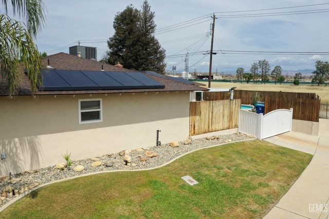 3500 Timberline Street, Bakersfield, CA 93308