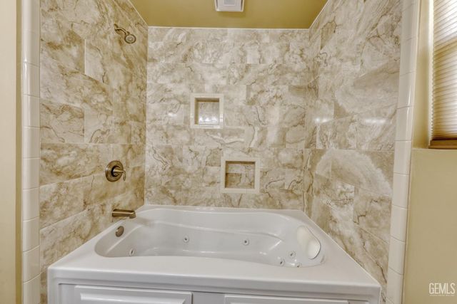 3500 Timberline Street, Bakersfield, CA 93308