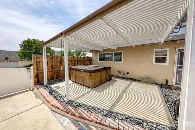 3500 Timberline Street, Bakersfield, CA 93308