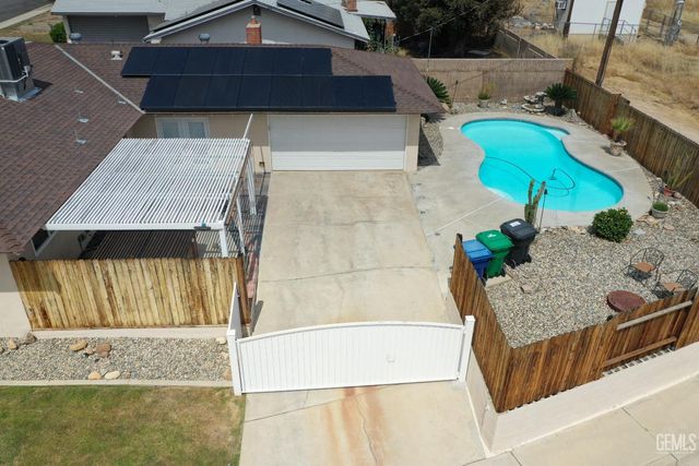 3500 Timberline Street, Bakersfield, CA 93308