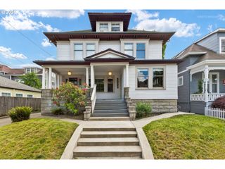 2222 Nw IRVING St, Portland, OR 97210