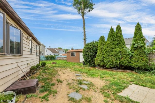16 Boulevard Ave., Wanaque Boro, NJ 07420
