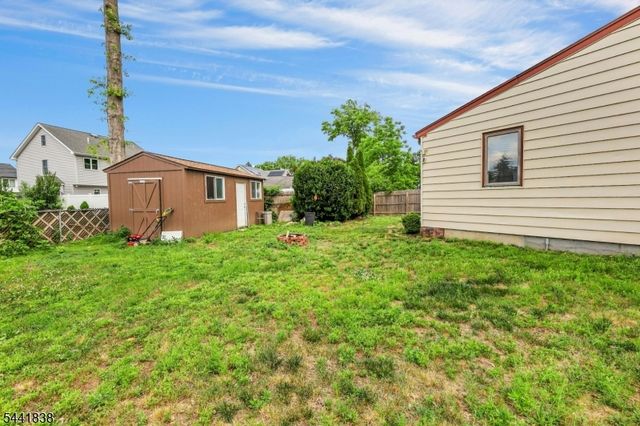 16 Boulevard Ave., Wanaque Boro, NJ 07420