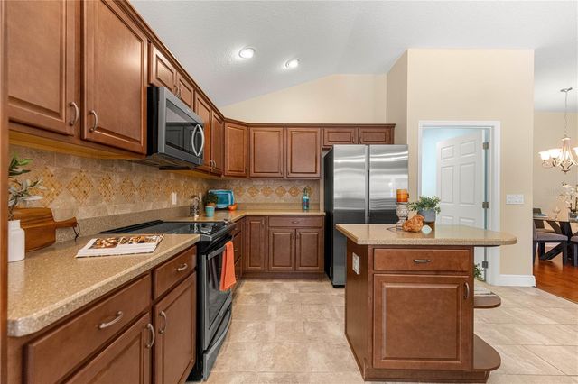 554 SOCASTEE PLACE, The Villages, FL 32163