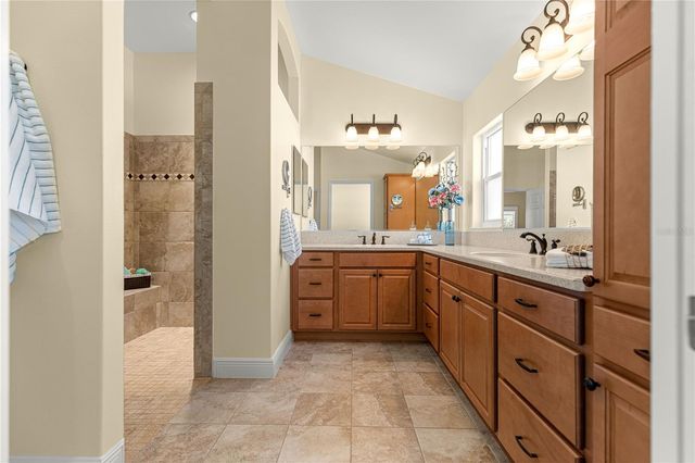 554 SOCASTEE PLACE, The Villages, FL 32163