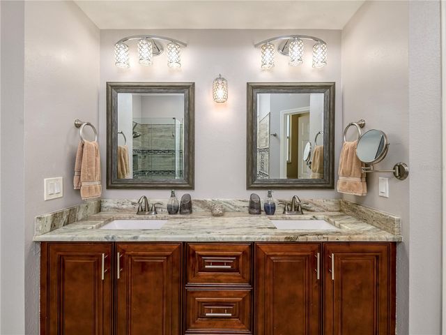 10515 CANARY ISLE DRIVE, Tampa, FL 33647